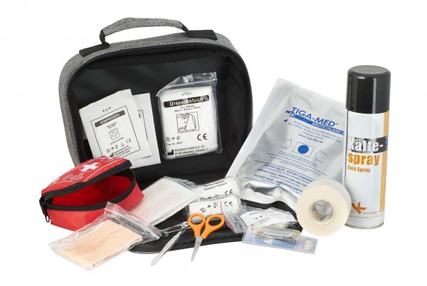 1. Hilfe Set für Trainer - First aid kit